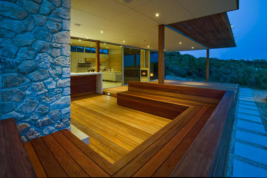 Outdoor kitchen with timber bench seating